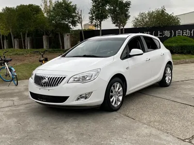 Buick Excelle 2013, 80000 км, за 8000 CNY - фото 1