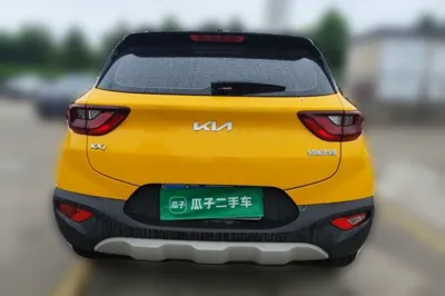 Kia kx1 Stonic 2021, 37800 км, за 75967.31 CNY