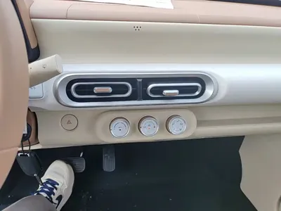 Wuling MINIEV 2026, 100 км, за 35500 CNY - фото 13