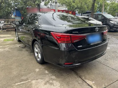 Toyota Crown 2015, 38800 км, за 162753.81 CNY
