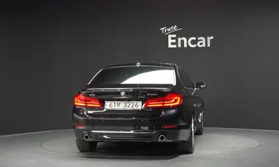 BMW 5-Series 2018, 64514 км, за 27900000 KRW