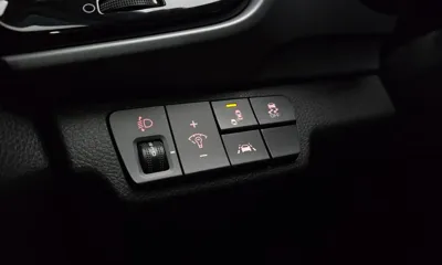 Kia Stonic 2018, 151659 км, за 7800000 KRW - фото 19