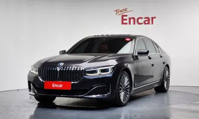 BMW 7-Series · 2021 год