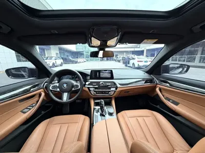 BMW 5 Series 2018, 64000 км, за 122000 CNY - фото 5