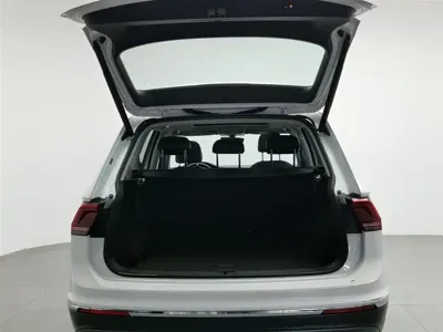 Volkswagen Tiguan L 2017, 217800 км, за 46900 CNY - фото 16