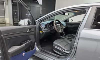 Hyundai Avante 2017, 121271 км, за 7990000 KRW - фото 10