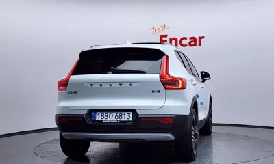 Volvo XC40 2021, 105528 км, за 24700000 KRW