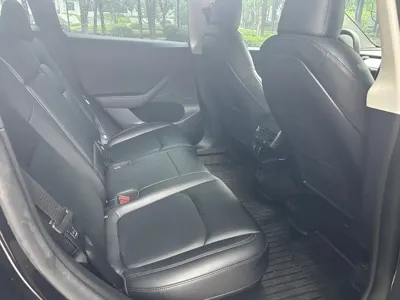 Tesla Model Y 2023, 80000 км, за 152800 CNY - фото 7