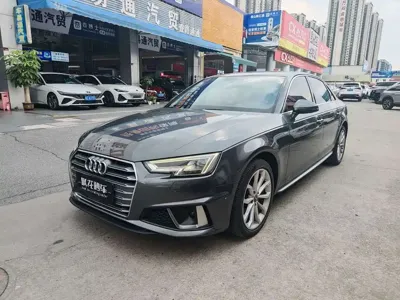 Audi A4L · 2020 год