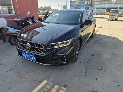 Volkswagen Passat · 2022 год