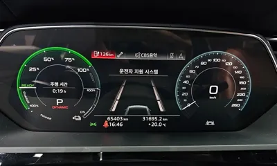 Audi e-tron 2020, 65403 км, за 43000000 KRW - фото 8