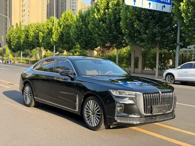 Hongqi Hongqi H9 2022, 88000 км, за 124000 CNY - фото 3