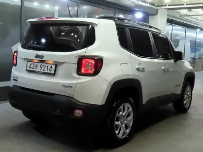 Jeep Renegade 2016, 101284 км, за 7700000 KRW