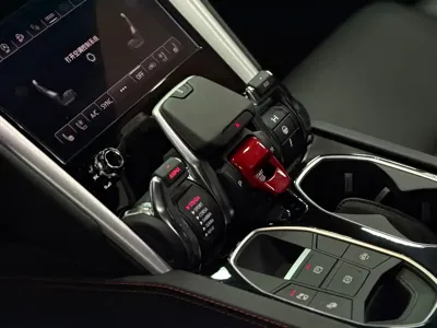 Lamborghini Urus 2023, 68500 км, за 2298000 CNY - фото 20