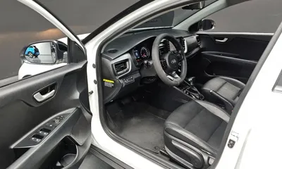 Kia Stonic 2018, 88378 км, за 10500000 KRW - фото 12