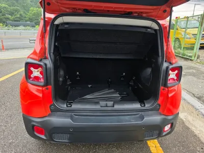 Jeep Renegade 2018, 89000 км, за 9900000 KRW - фото 19
