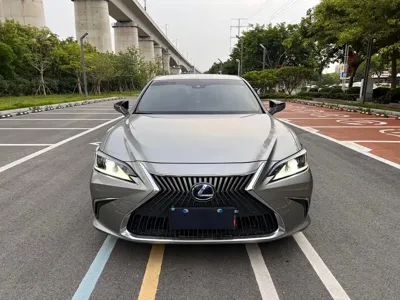 Lexus ES 2019, 100000 км, за 186000 CNY