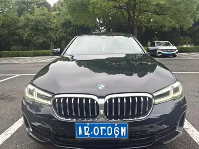 BMW 5 Series 2021, 49000 км, за 198000 CNY