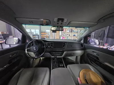 Kia Canival 2018, 183218 км, за 9500000 KRW - фото 5