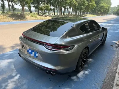 Porsche Panamera 2011, 140000 км, за 158000 CNY