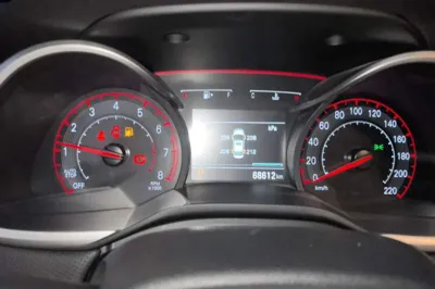 Chevrolet Monza 2019, 68600 км, за 35696.14 CNY - фото 5