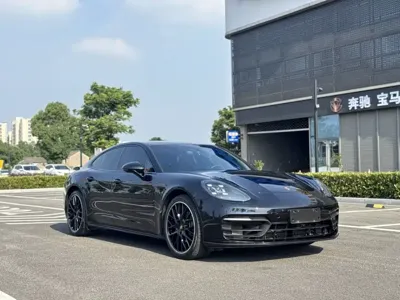 Porsche Panamera 2021, 43000 км, за 560500 CNY