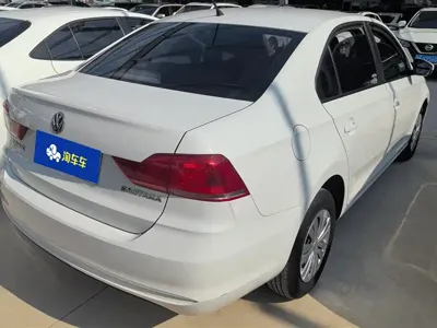 Volkswagen Santana 2022, 47800 км, за 38000 CNY
