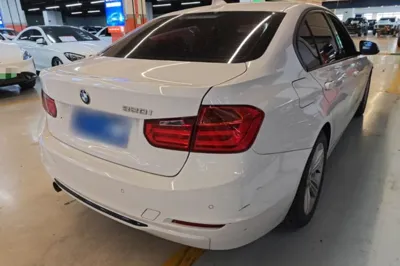 BMW 3 Series 2015, 186000 км, за 54791.63 CNY - фото 7