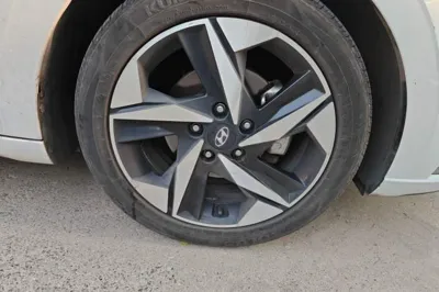 Hyundai Elantra 2022, 112300 км, за 64136.93 CNY - фото 8