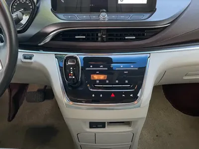 Buick GL8 2020, 119000 км, за 96800 CNY - фото 12