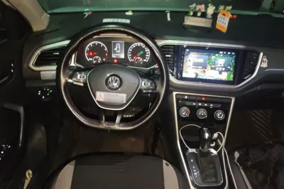 Volkswagen T-Roc 2018, 82300 км, за 54694.45 CNY - фото 10