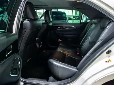 Toyota Crown 2017, 106000 км, за 109800 CNY - фото 10