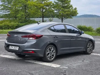 Hyundai Avante 2019, 154773 км, за 7500000 KRW