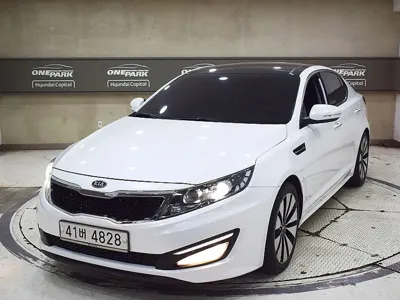 Kia K5 · 2012 год