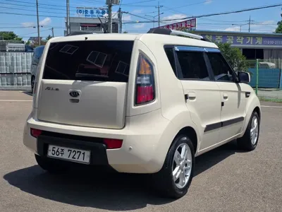 Kia Soul 2010, 113210 км, за 3800000 KRW - фото 2