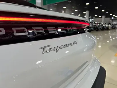 Porsche Taycan 2025, 14000 км, за 758000 CNY - фото 11