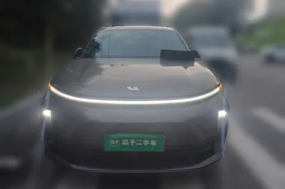 Li Auto L6 2024, 28300 км, за 186203.18 CNY