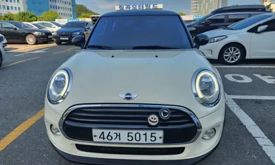 MINI Cooper · 2018 год