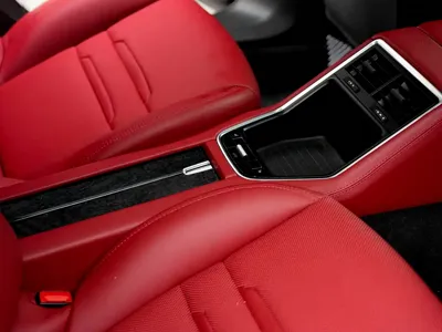 Porsche Panamera 2017, 80000 км, за 328500 CNY - фото 8
