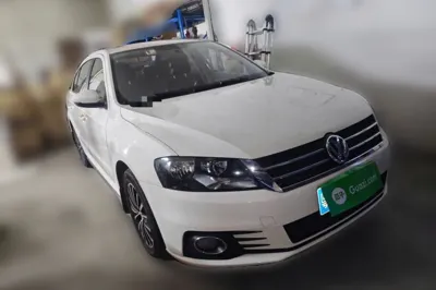 Volkswagen Lavida 2014, 147300 км, за 29734.32 CNY