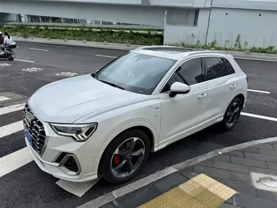 Audi Q3 · 2022 год