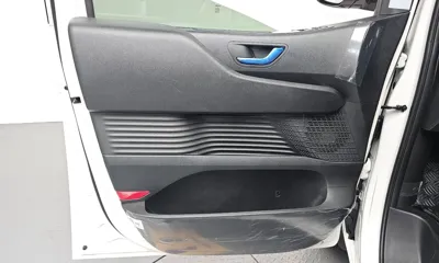 Hyundai Staria 2025, 3439 км, за 36700000 KRW - фото 24
