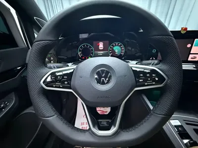 Volkswagen Golf 2022, 38300 км, за 143800 CNY - фото 11