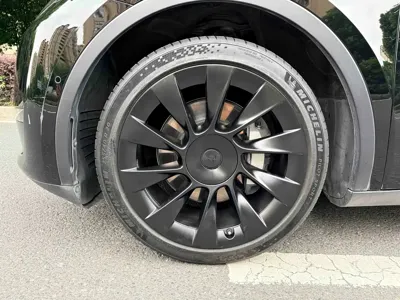 Tesla Model Y 2022, 64000 км, за 163800 CNY - фото 4