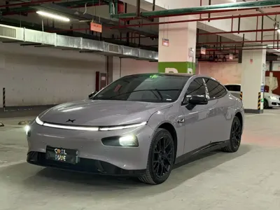 Xpeng P7 · 2024 год