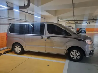 Hyundai Starex 2019, 110000 км, за 17000000 KRW