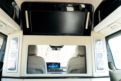 Mercedes-Benz V-Class 2025, 28 км, за 230000000 KRW - фото 11