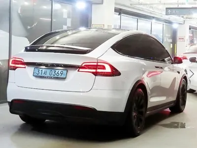 Tesla Model X 2023, 61079 км, за 135000000 KRW