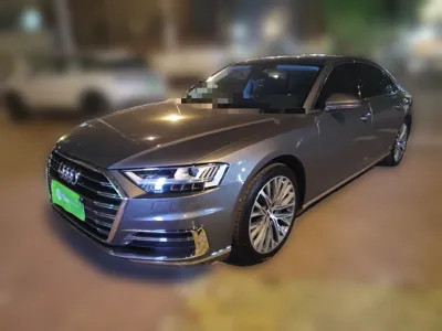 Audi A8 · 2018 год