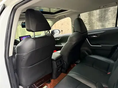 Toyota RAV4 2022, 36000 км, за 93800 CNY - фото 9